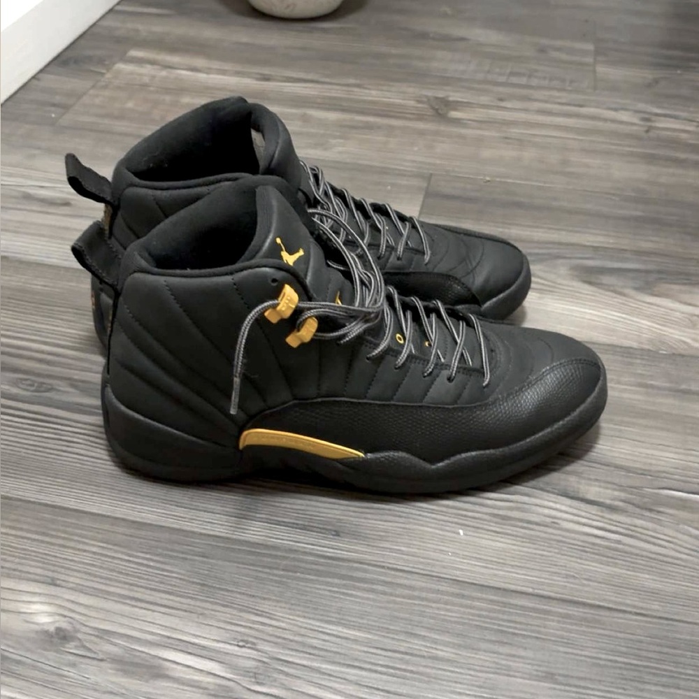 Jordan 12s Men's Taxi